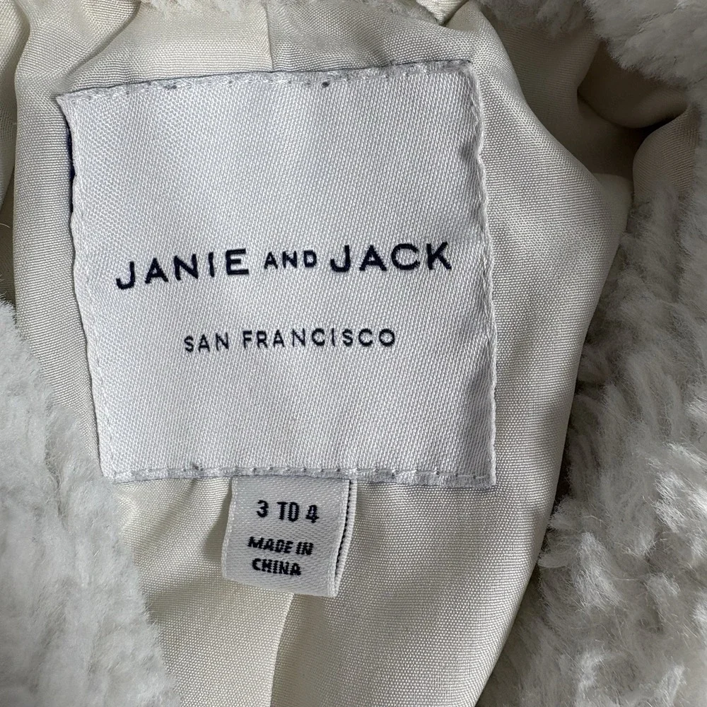 Lot Of  3 Janie And Jack Girls Clothes Size 3/4 Teddy Coat,‎ Dress, And Shorts